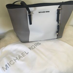 Michael Kors Medium Tote